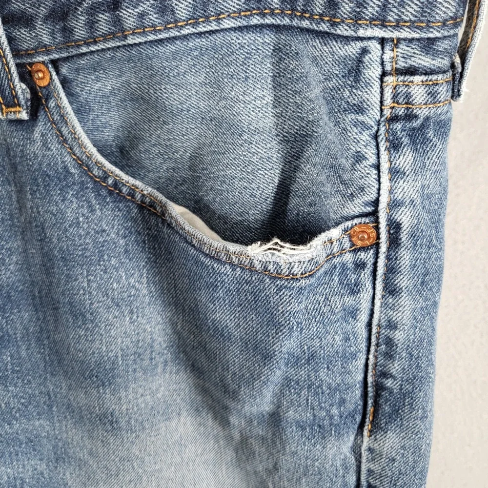 Levi's 550‎ Jeans Men's 36x30 Blue Denim Relaxed Fit Casual Everyday Wear